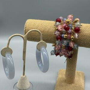 VINTAGE SET OF HOOP EARRINGS AND BRACELET